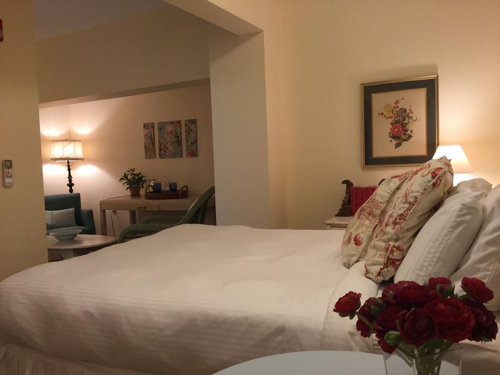 The Beach Rose Inn Уэллс Экстерьер фото